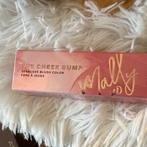 *77* Mally Beauty Seamless Blush Color - Soft Pink